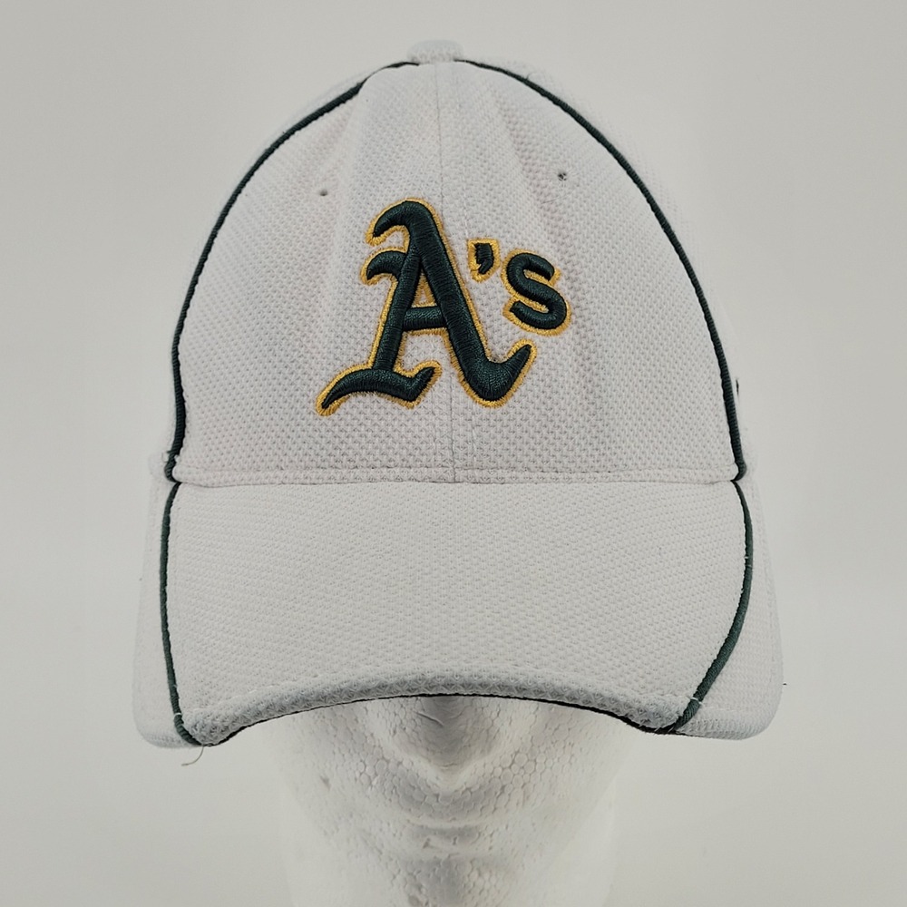 New Era Oakland Athletics Hat Mens Medium-Large White 39THIRTY MLB Baseball‎ Cap